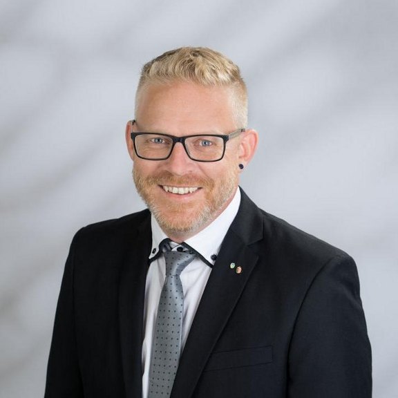 Thomas Schindler Schindler_Thomas_RLN4573.jpg