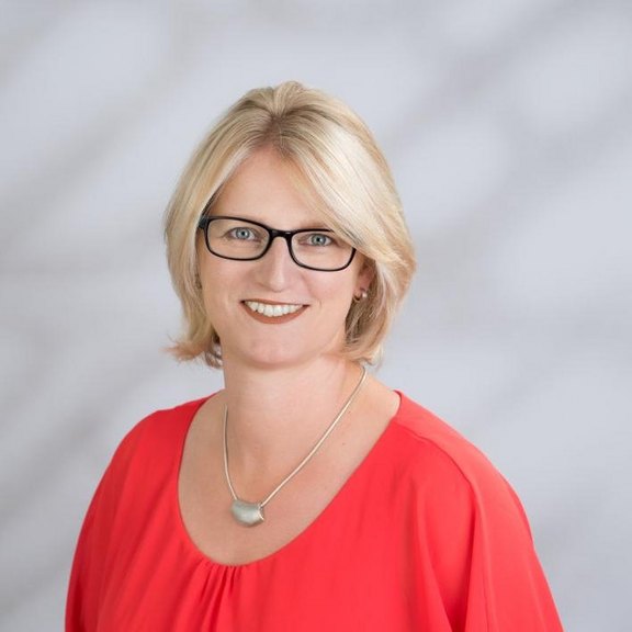 Silvia Hanl Hanl_Silvia_RLN4945.jpg