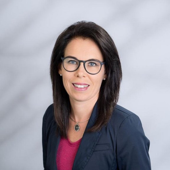 Mag. Martina Lauß Lauss_Martina_RLN0915.jpg