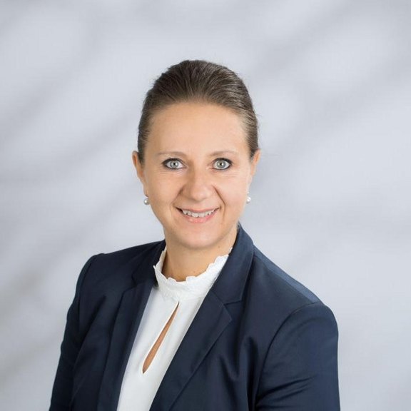 Mag. Claudia Himmelbauer Himmelbauer_Claudia_RLN4618.jpg